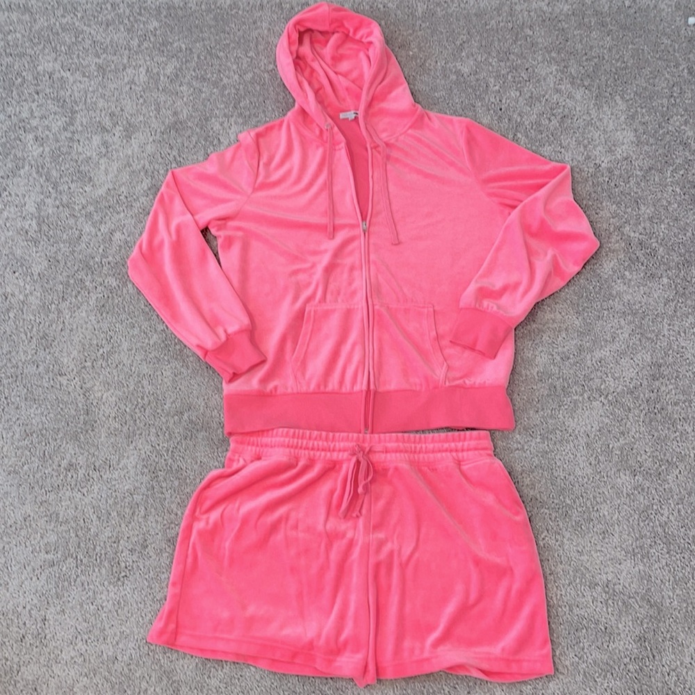 Fashion Nova pink velour hoodie/shirt set. Size 1XL